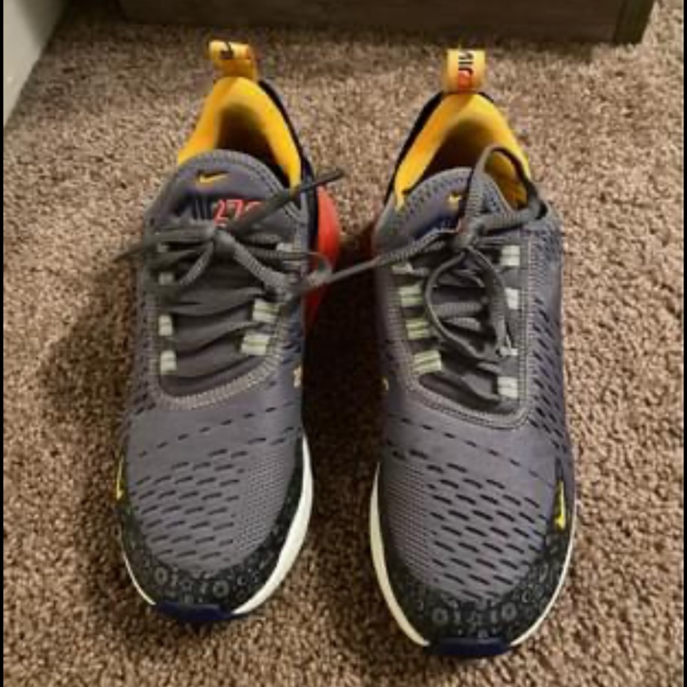 Kids air max 270